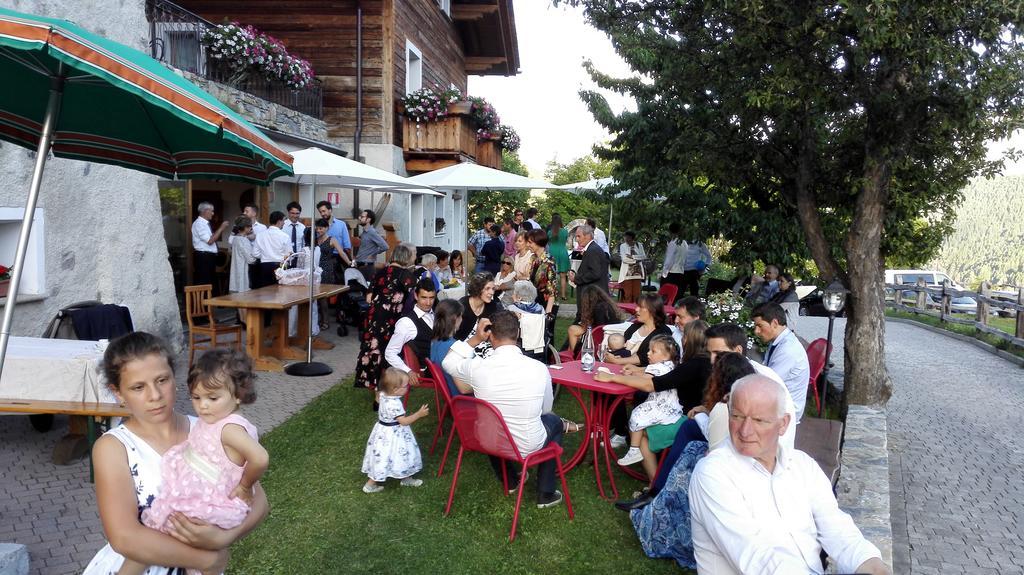 Agriturismo Raethia Isolaccia Zewnętrze zdjęcie